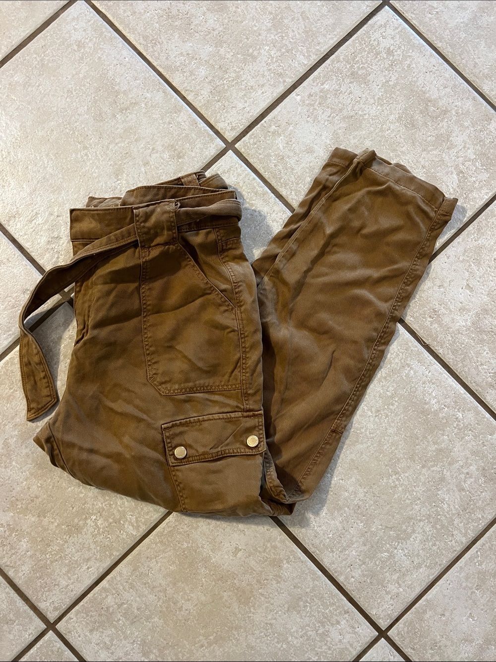 White House Black Market Straight-Leg Cargo Pants in Brown